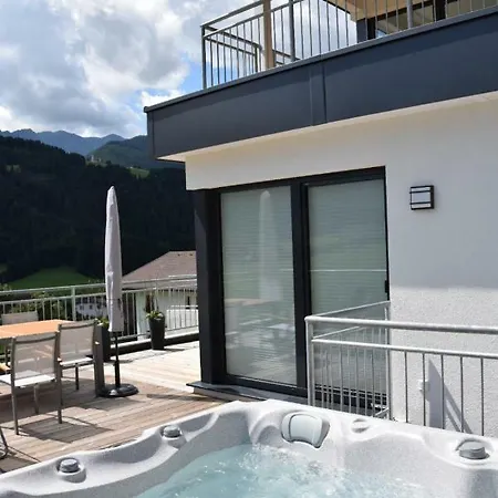Lurger Holiday home Strassen
